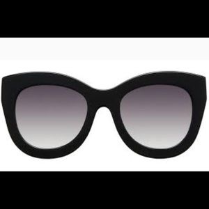 Alice + Olivia Madison sunglasses 🕶